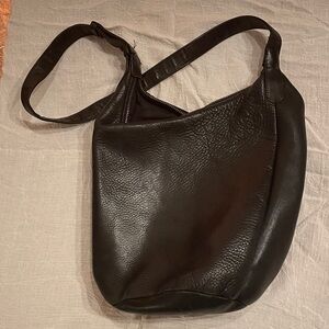 BAGGU Black Pebbled Leather Shoulder Bucket Bag